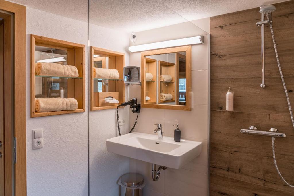 Das Kleine Bio Hotel Tiefenbach Schladming Exteriér fotografie